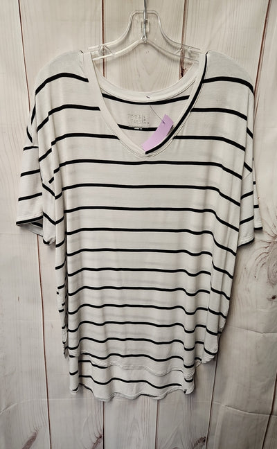 Time and Tru Women's Size L White Short Sleeve Top