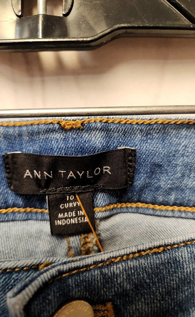 Ann Taylor Women's Size 30 (9-10) Blue Jeans Curvy