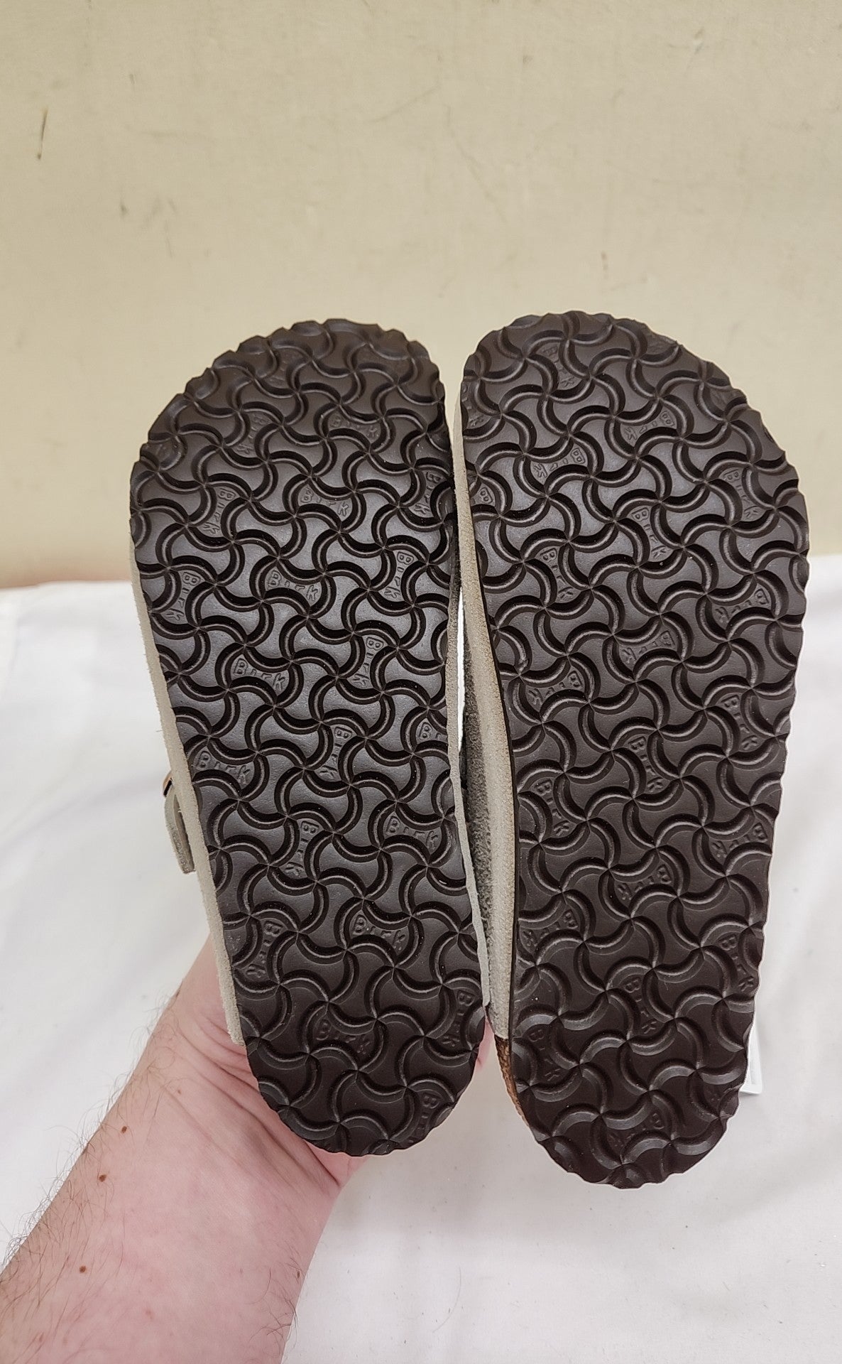 NWT Birkenstock Girl's Size 1 Taupe Boston Clogs Shoes