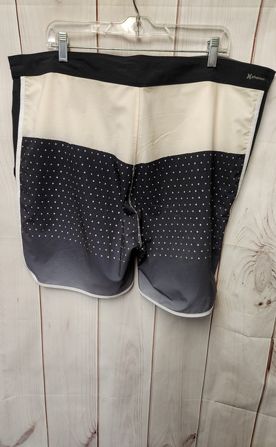Hurley Men's Size 40 Black & White Shorts