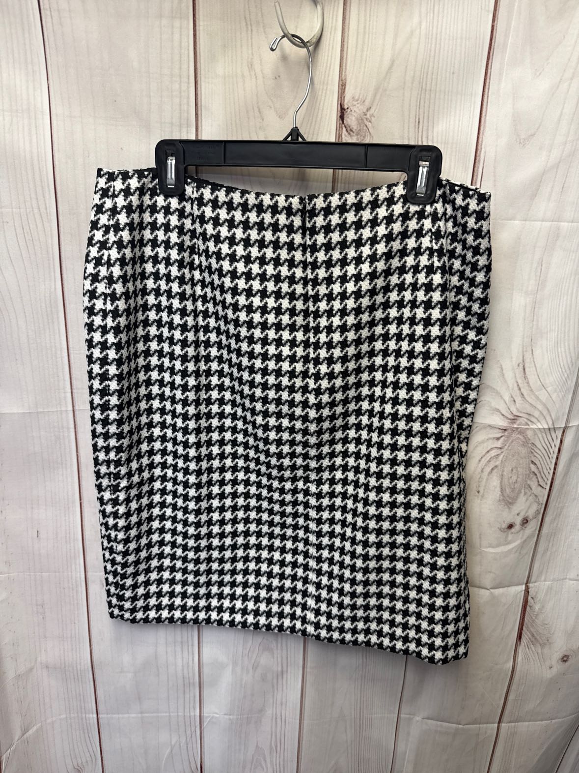 Tahari Women's Size 14 White & Black Skirt