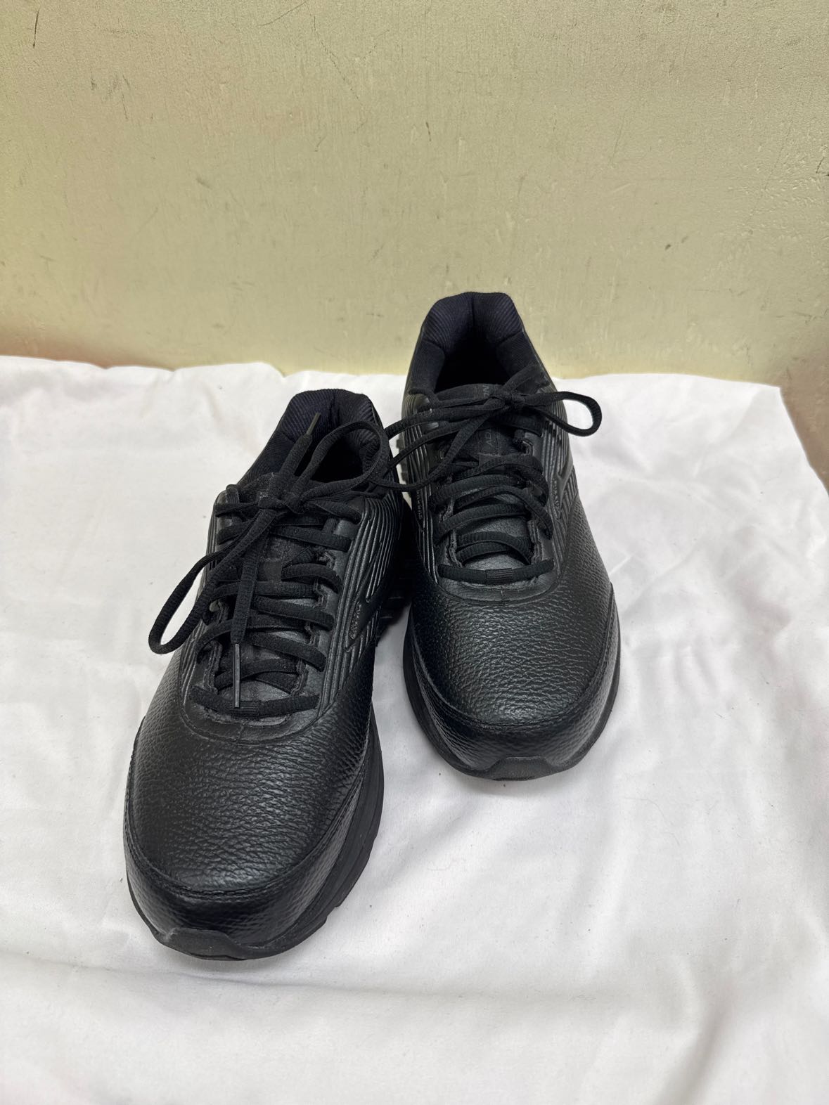 Addiction Men's Size 9 Black Sneakers Shoes