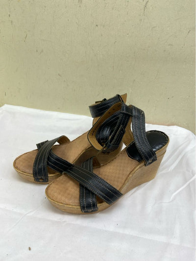 Lassen Women's Size 8 Black Sandals