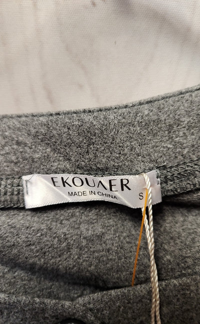 NWT Ekouaer Women's Size S Gray Short Sleeve Top