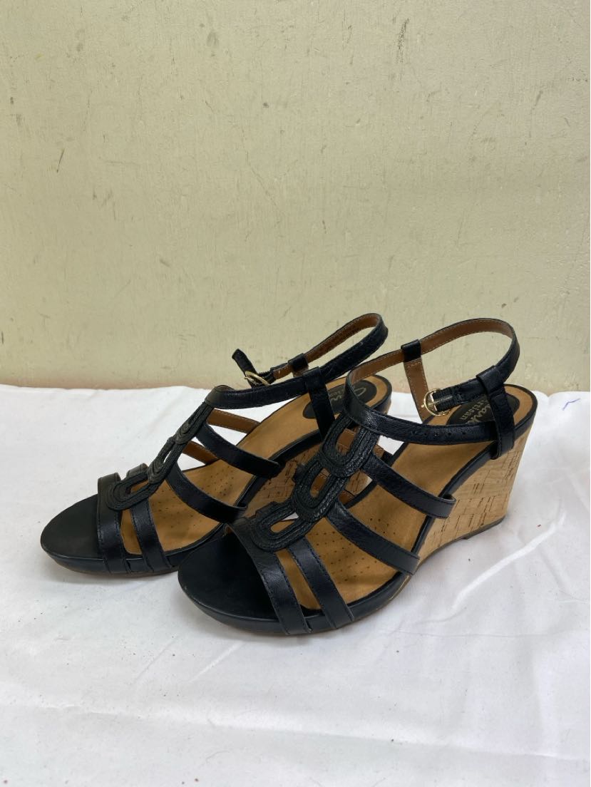Clarks Women's Size 8 Black Sandals