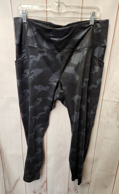 Yogalicious Women's Size 1X Black Camo Leggings