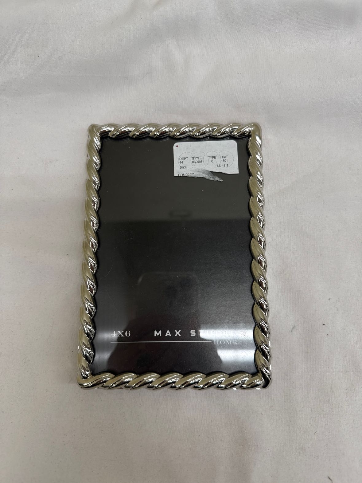 Max Studio 4x6 Silver Frame