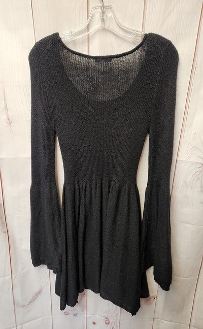 Venus Women's Size M Black Knit Dress