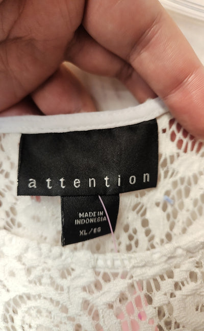 Attention Women's Size XL White Sleeveless Top