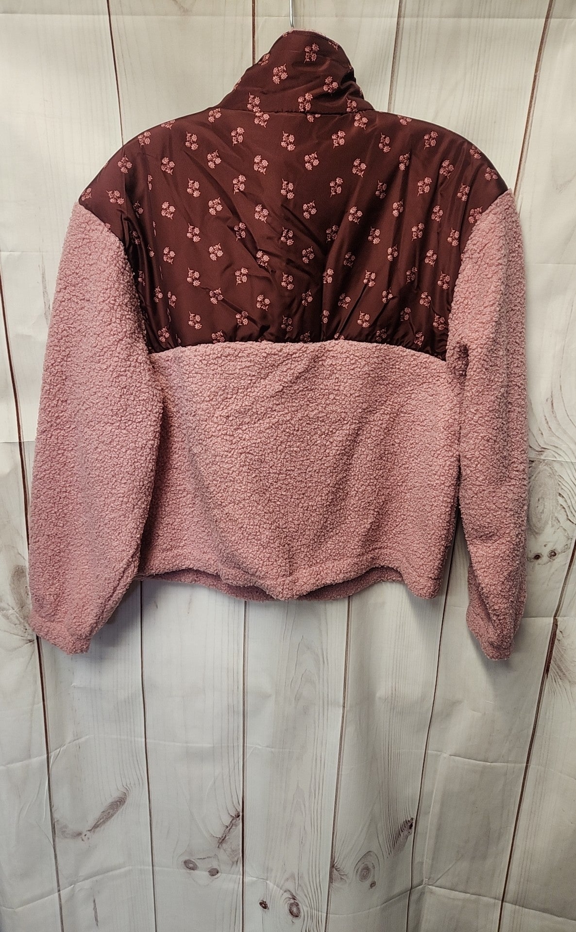 NWT Universal Thread Women's Size M Pink Sweatshirt