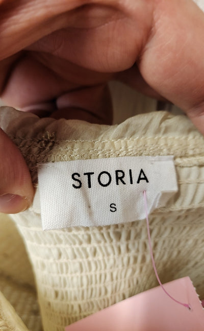 Storia Women's Size S Beige Romper