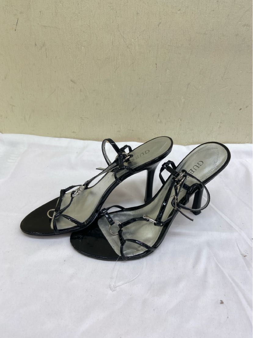 Guess Women's Size 8 Black Sandals