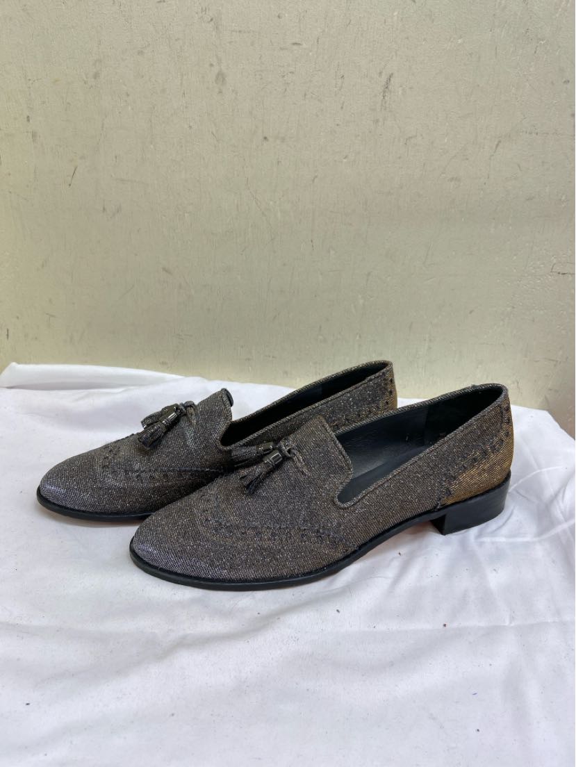 Stuart Weitzman Women's Size 11 Silver Flats