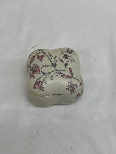 Counter Point SF Antique Bouquet Ceramic Trinket Box