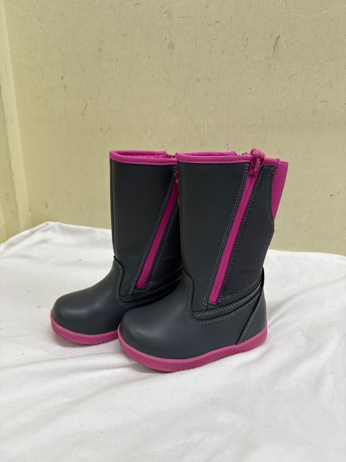 Billy Girl's Size 7 Gray & Pink Boots