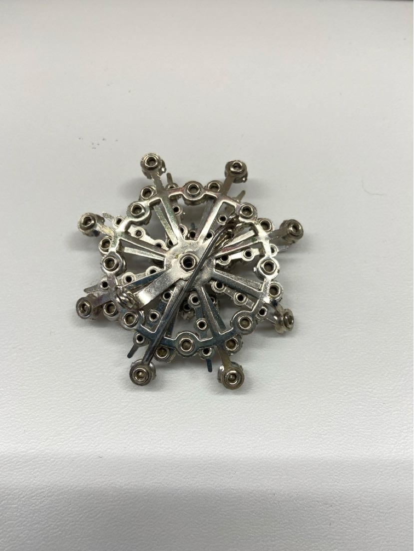 Silver Snowflake Brooch Pin