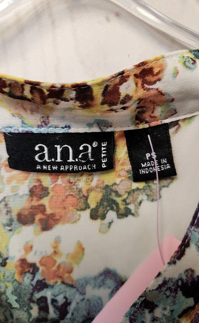 Ana Women's Size S Petite White Floral 3/4 Sleeve Top