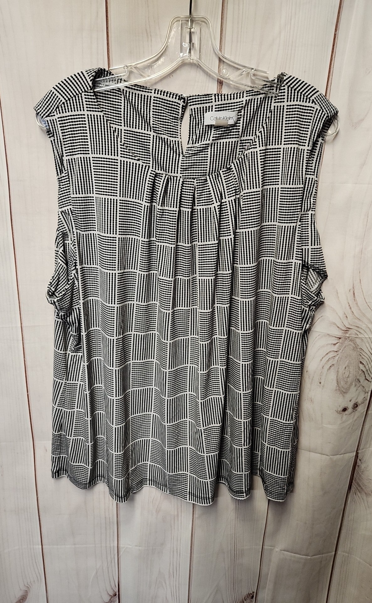 Calvin Klein Women's Size 2X White & Black Sleeveless Top