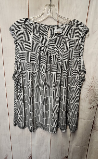 Calvin Klein Women's Size 2X White & Black Sleeveless Top