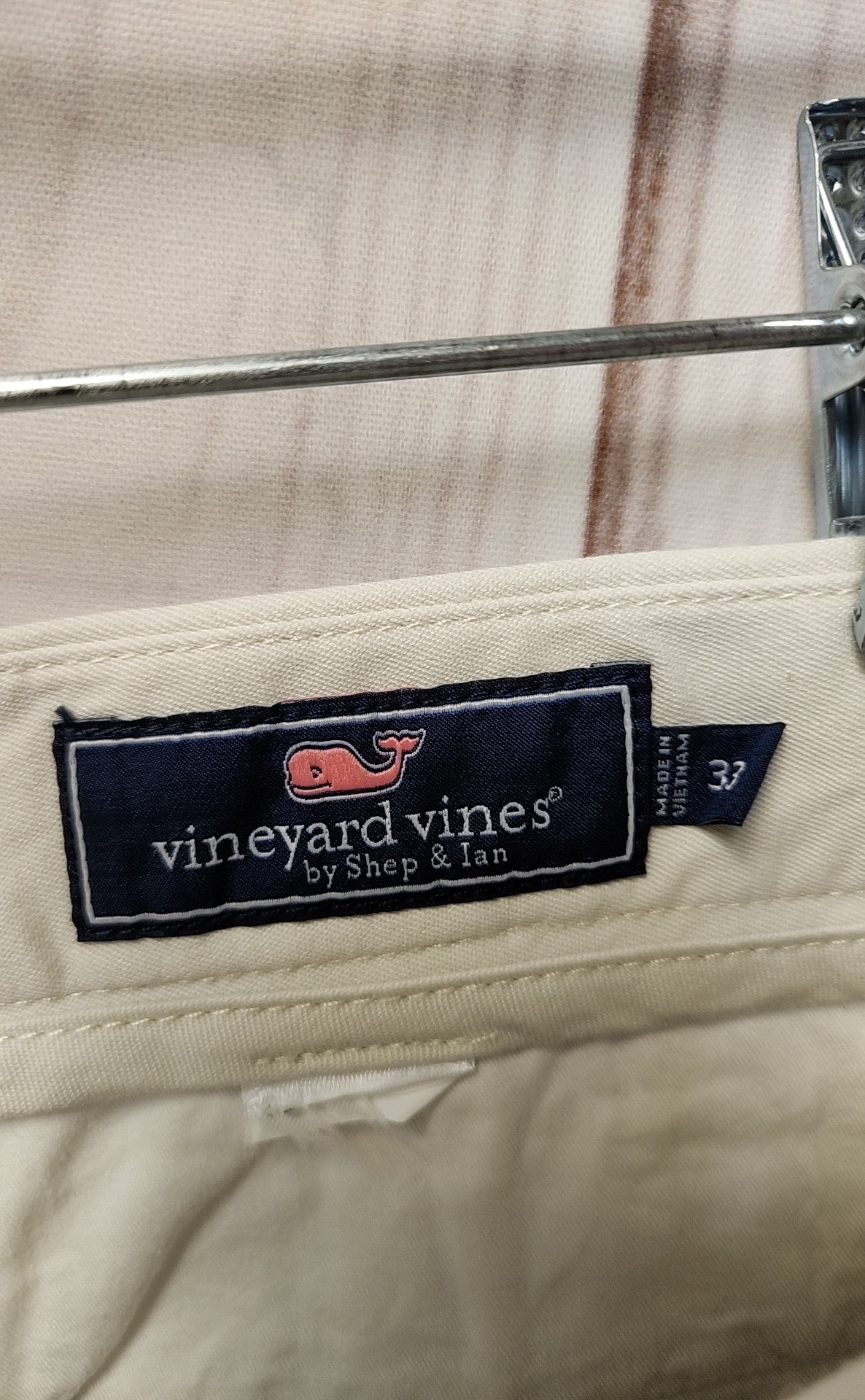 Vineyard Vines Men's Size 33 Beige Shorts