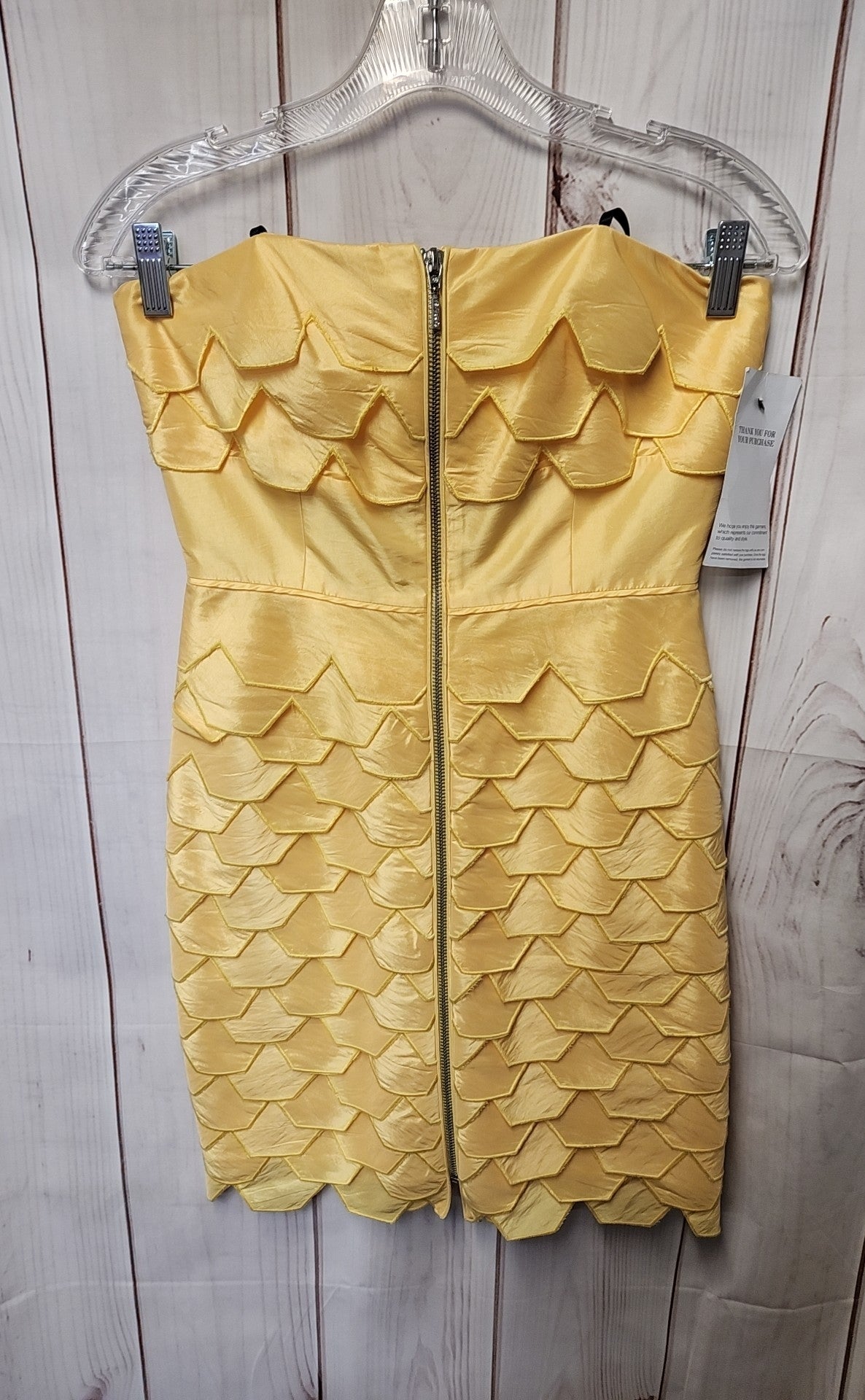 NWT Laundry by Shelli Segal Women's Size 4 Yellow Dress