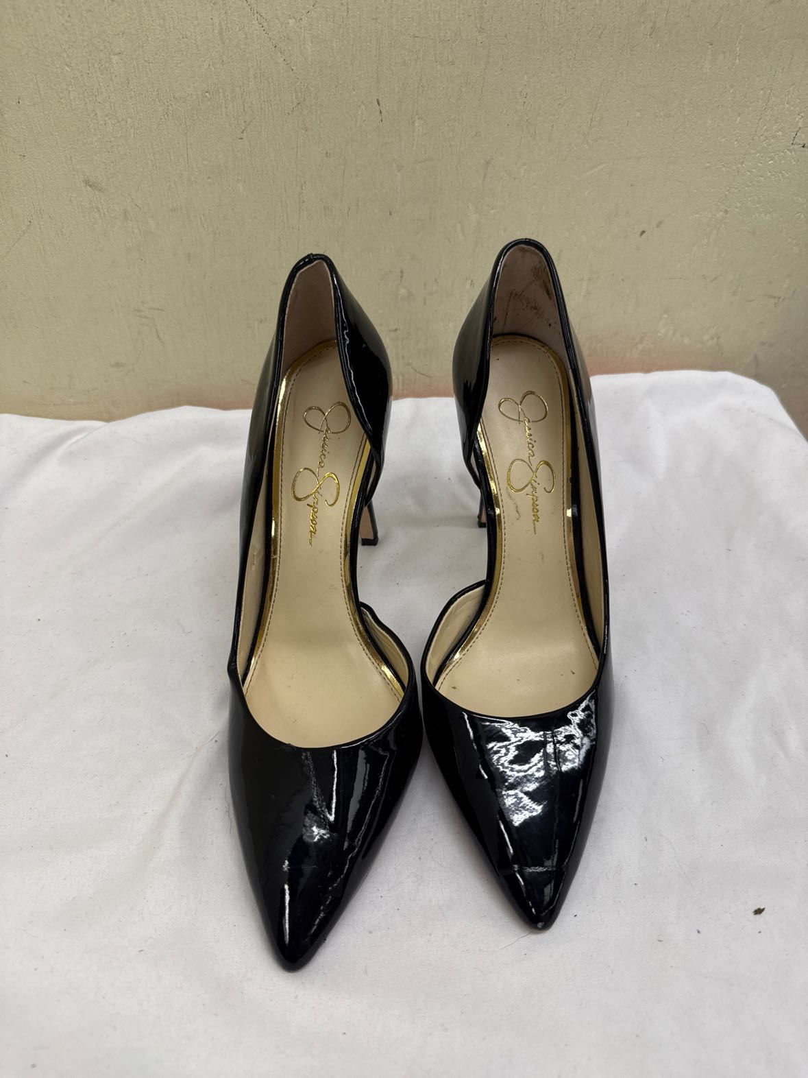 Jessica Simpson Women's Size 7-1/2 Black Pumps Shoes
