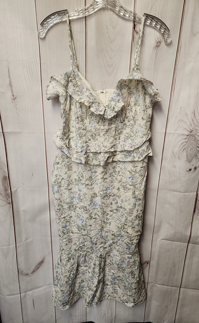 Sweet Pot Women's Size 10 White Floral Dress