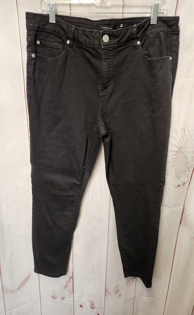 Tahari Women's Size 33 (15-16) Black Jeans Kelly Mid Rise Skinny