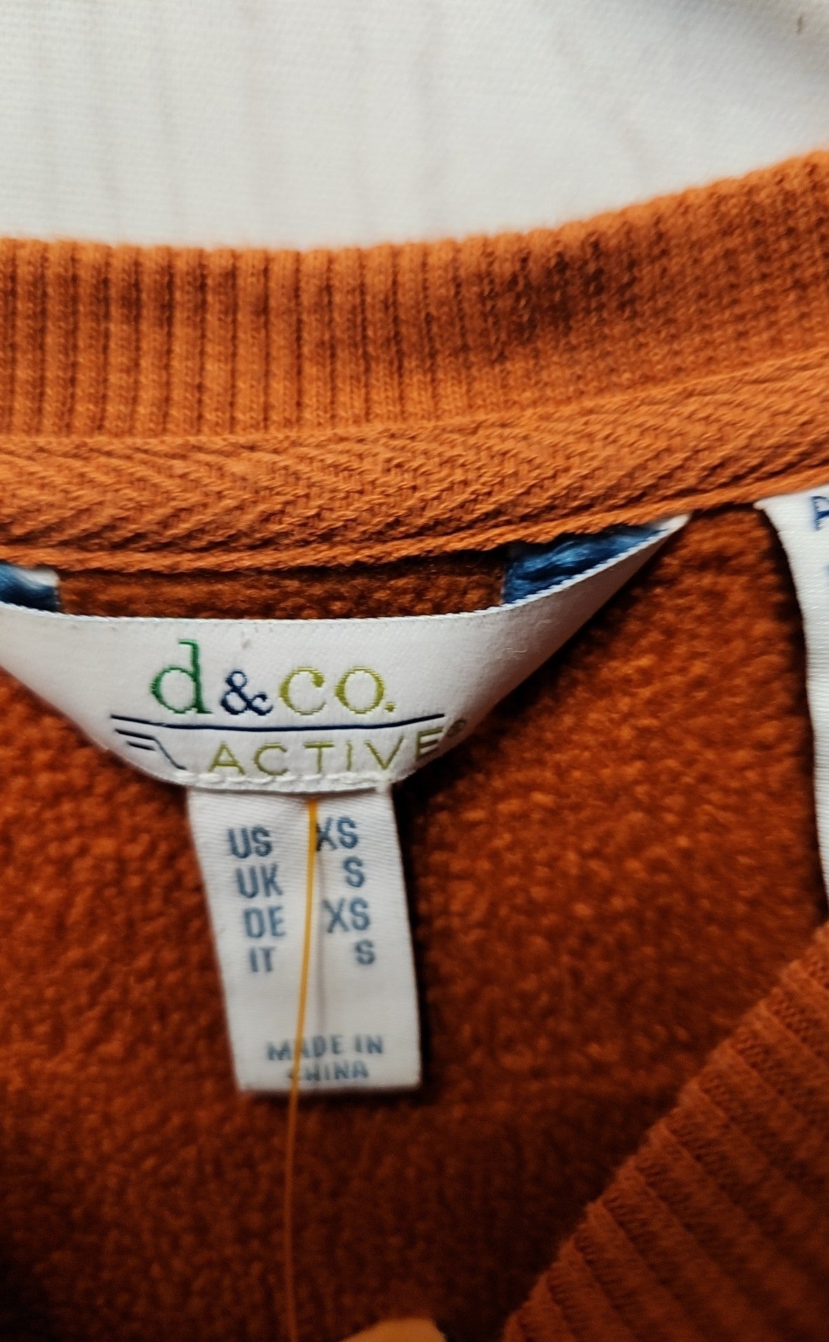 D & Co Women's Size XS Orange Sweatshirt