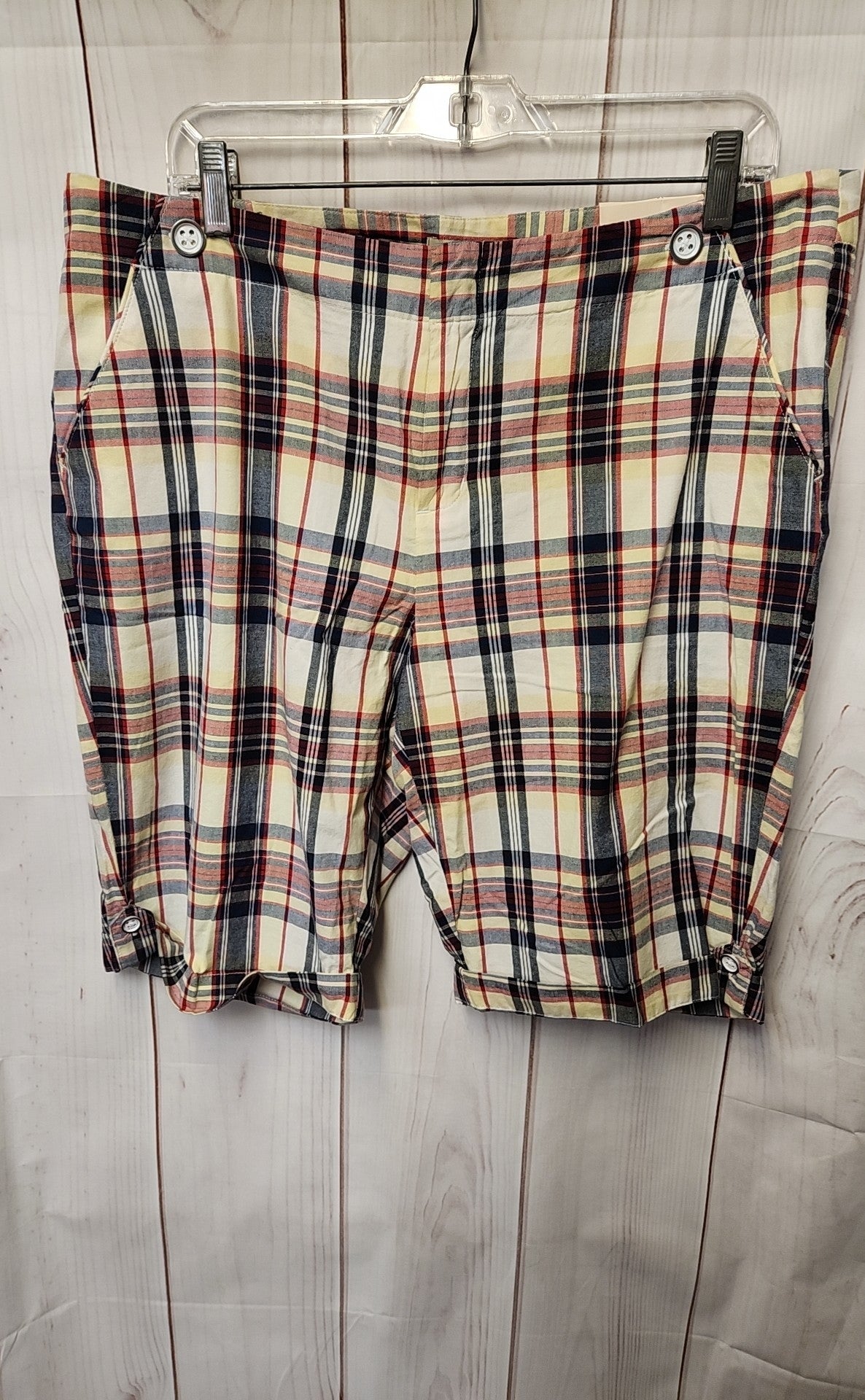 NWT Natural Reflections Women's Size 14 Blue & Red Shorts