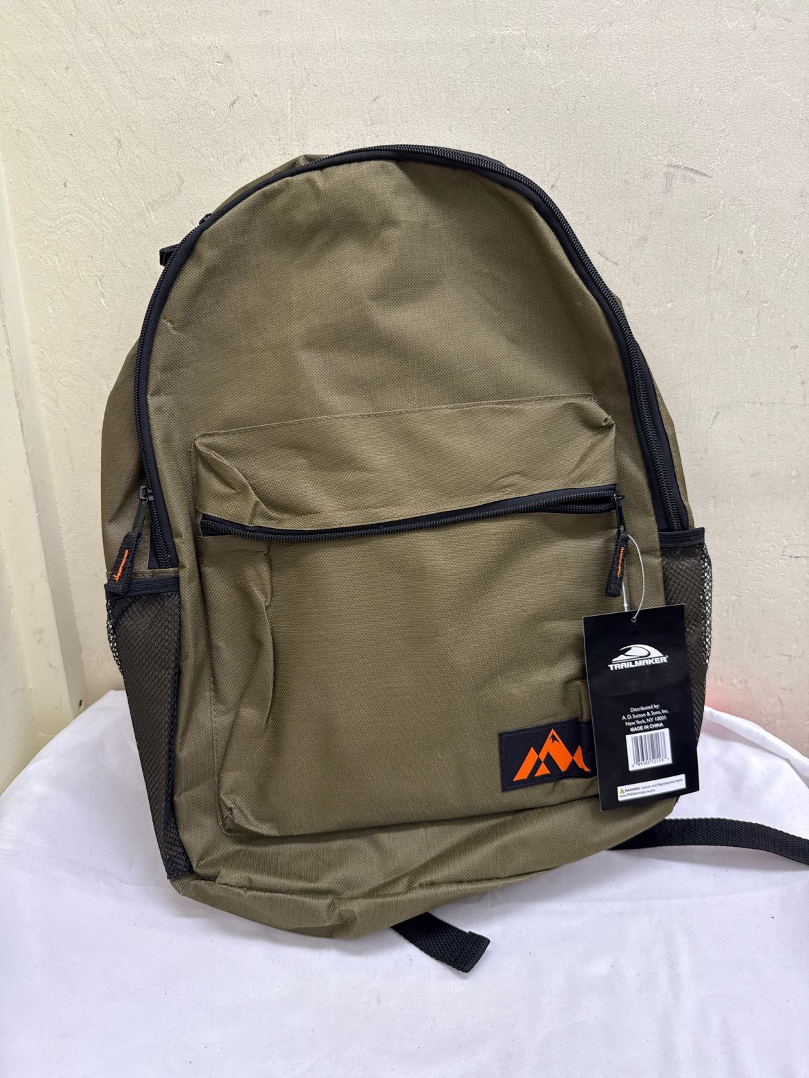 NWT Trailmaker Green Backpack
