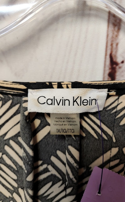 Calvin Klein Women's Size 1X Black & Beige Short Sleeve Top
