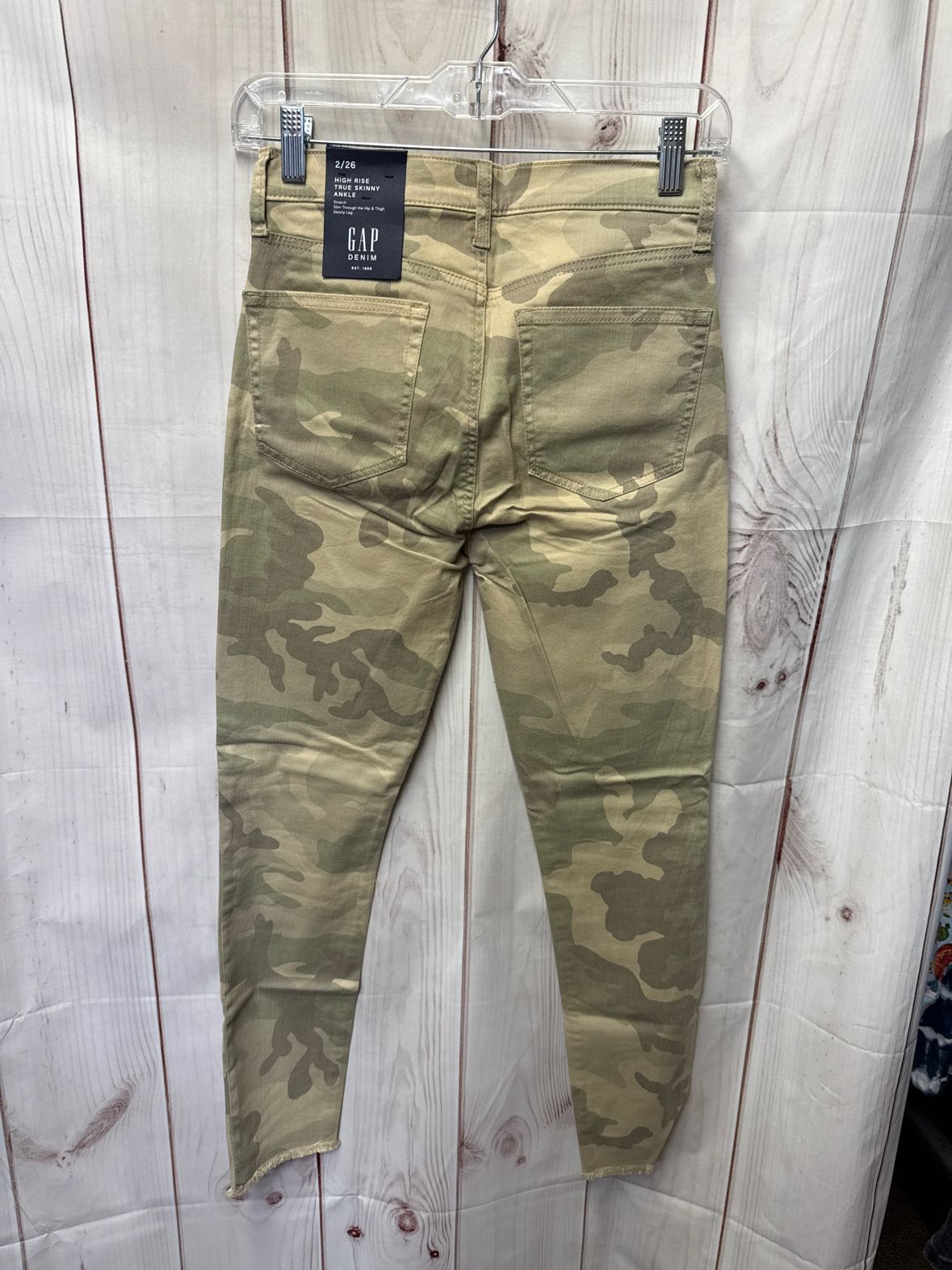 NWT Gap Women's Size 26 (1-2) Green Camo Pants True Skinny