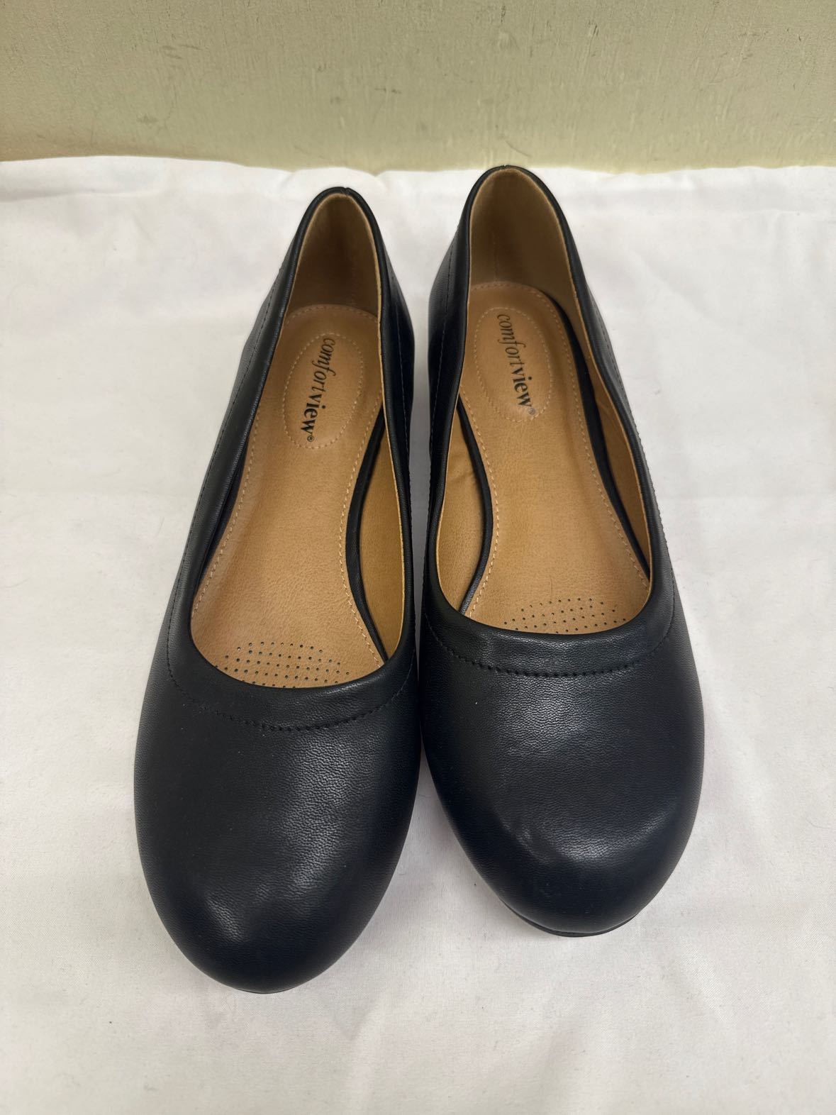 Comfortview Women's Size 9-1/2 Black Flats Shoes