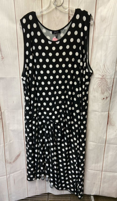 Comfy Women's Size 3X Black Polka Dot Dress