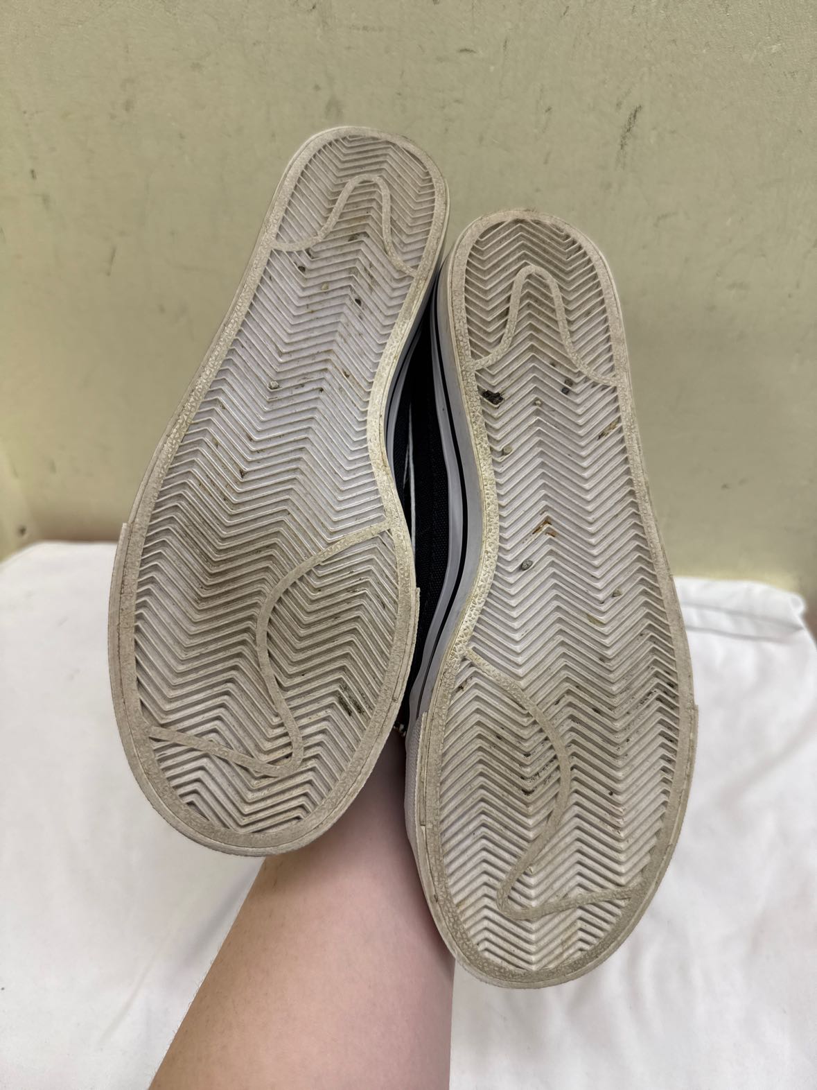 Nike Women's Size 7-1/2 Black Sneakers Shoes