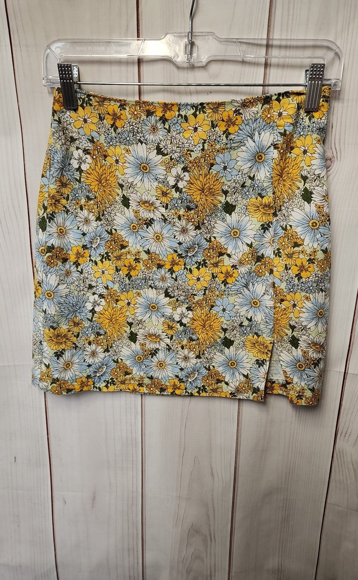 Urban Outfitters Women's Size XS Yellow & Blue Floral Skirt