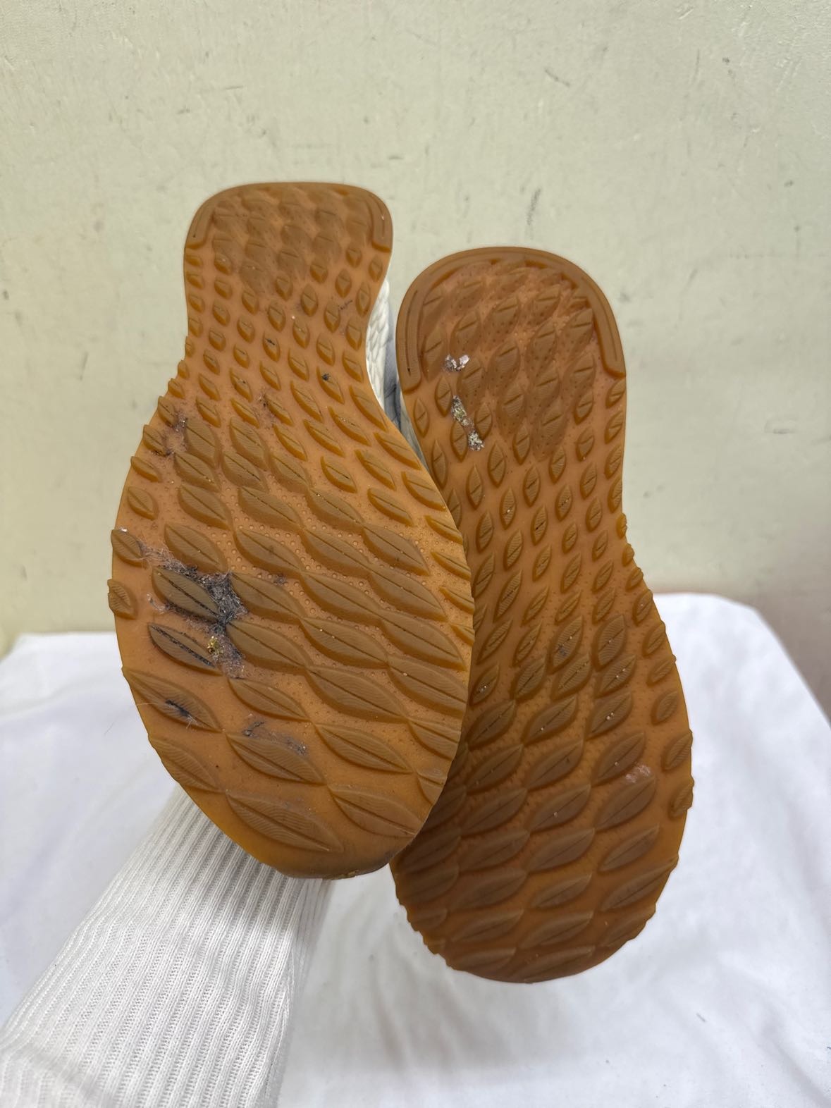 New Balance Women's Size 10-1/2 Gray Sneakers Shoes