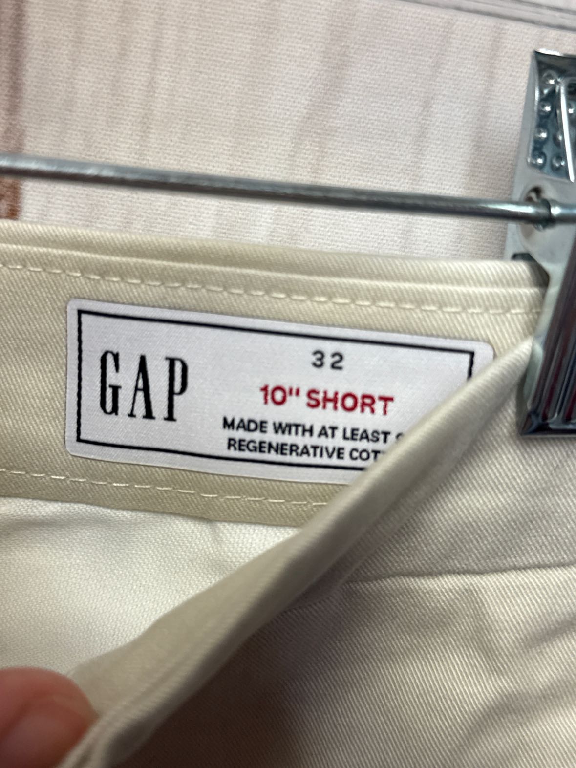 Gap Men's Size 32 Beige Shorts