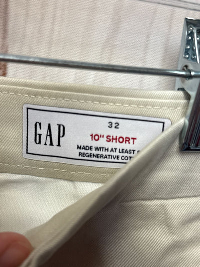 Gap Men's Size 32 Beige Shorts