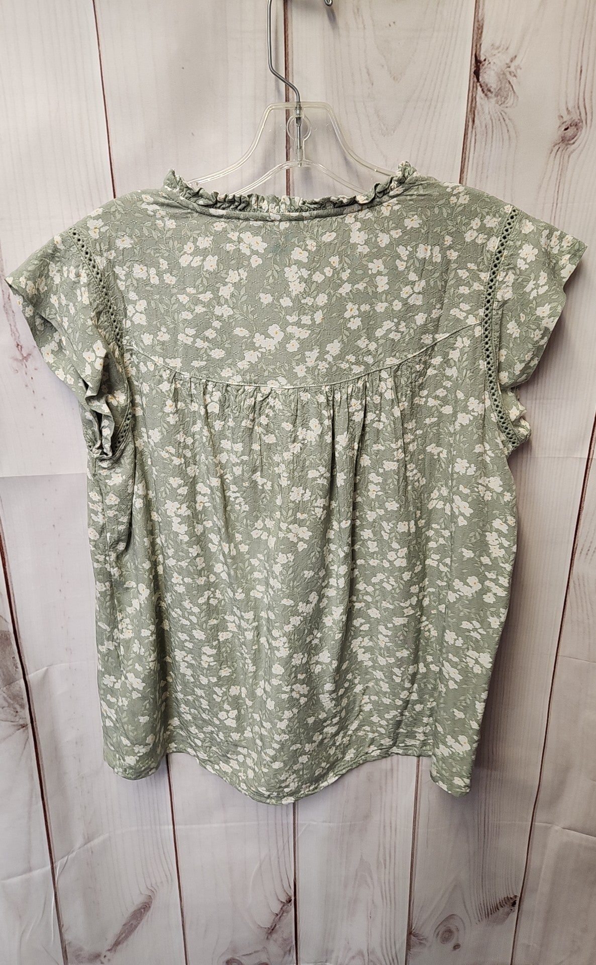 Buffalo Women's Size S Green Floral Short Sleeve Top