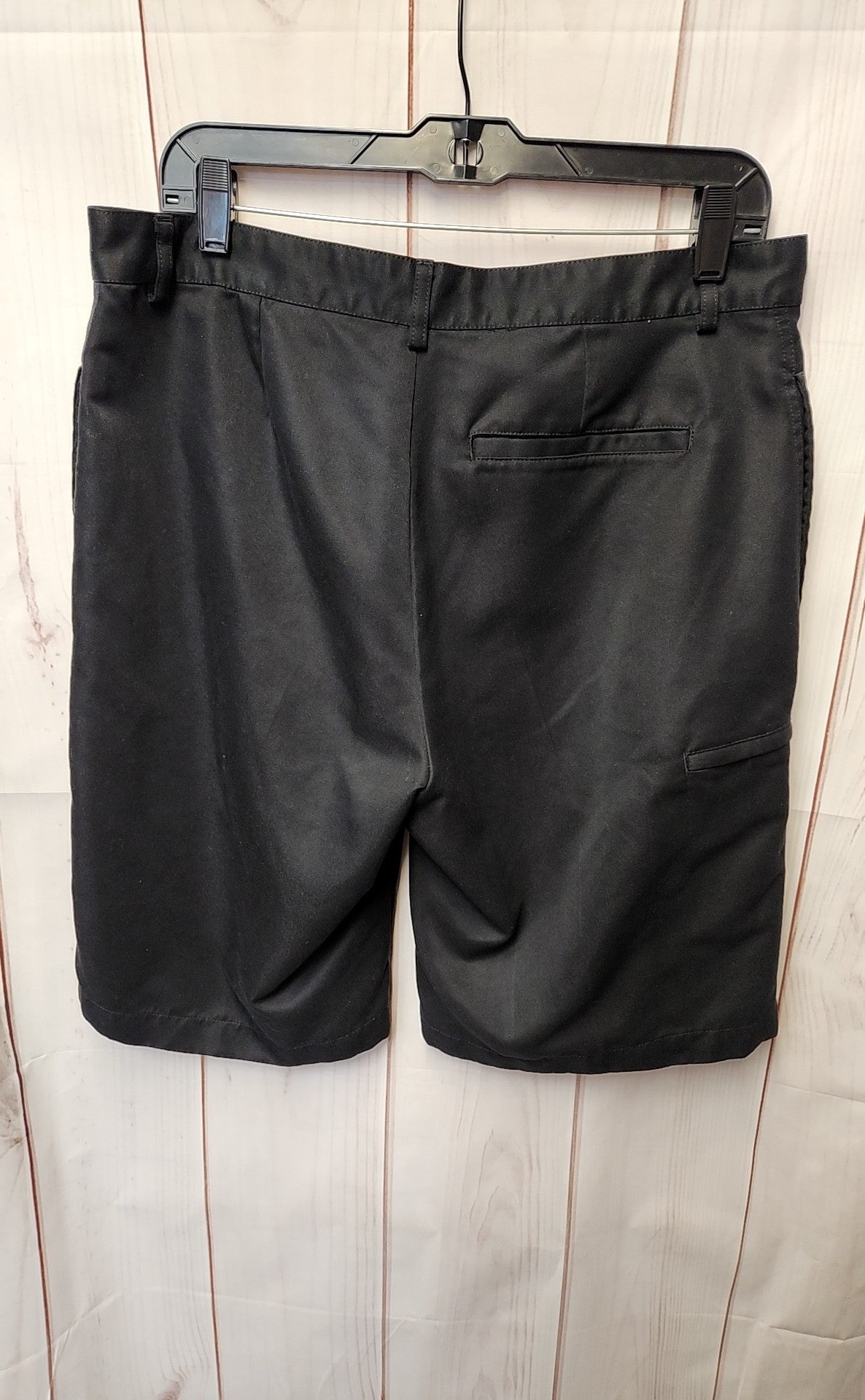 Greg Norman Men's Size 34 Black Shorts