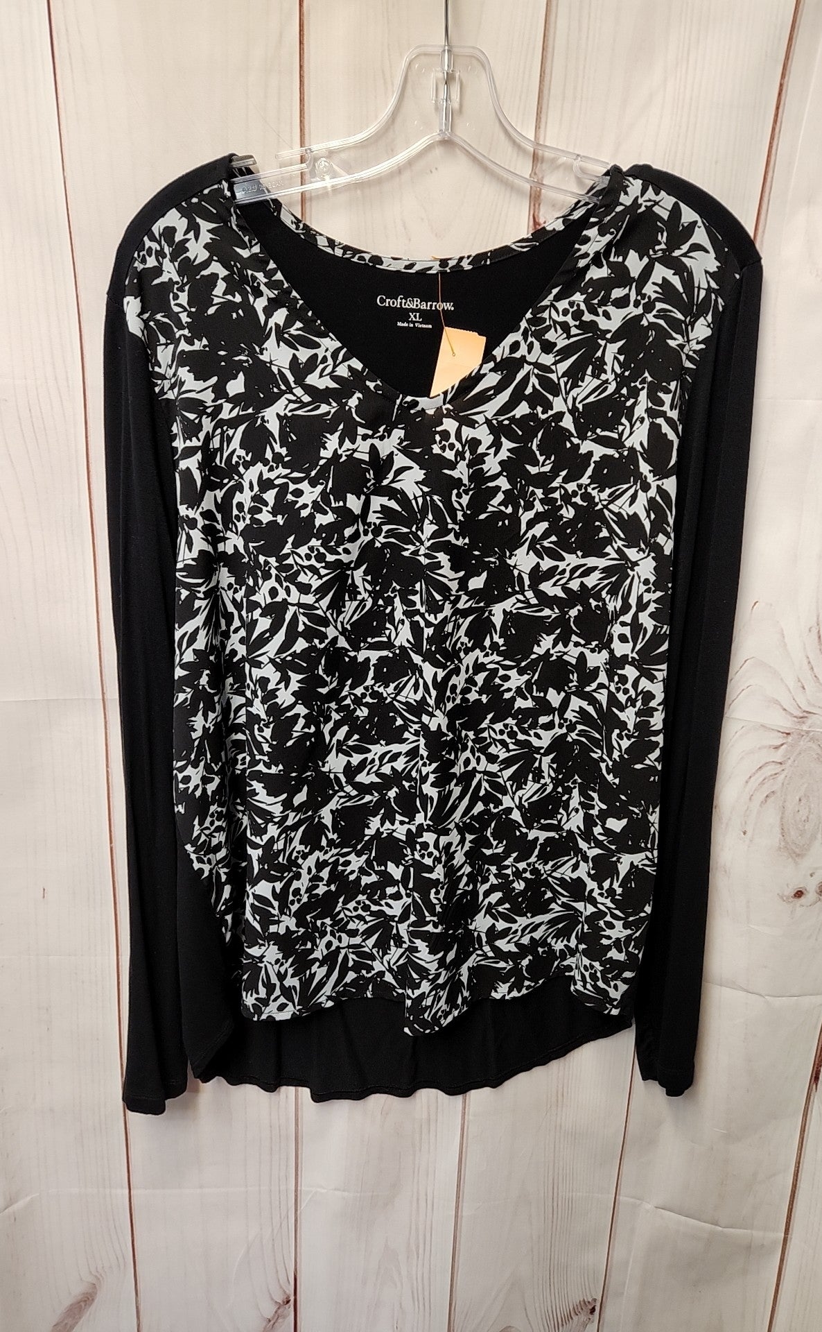 Croft & Barrow Women's Size XL Black & White Floral Long Sleeve Top