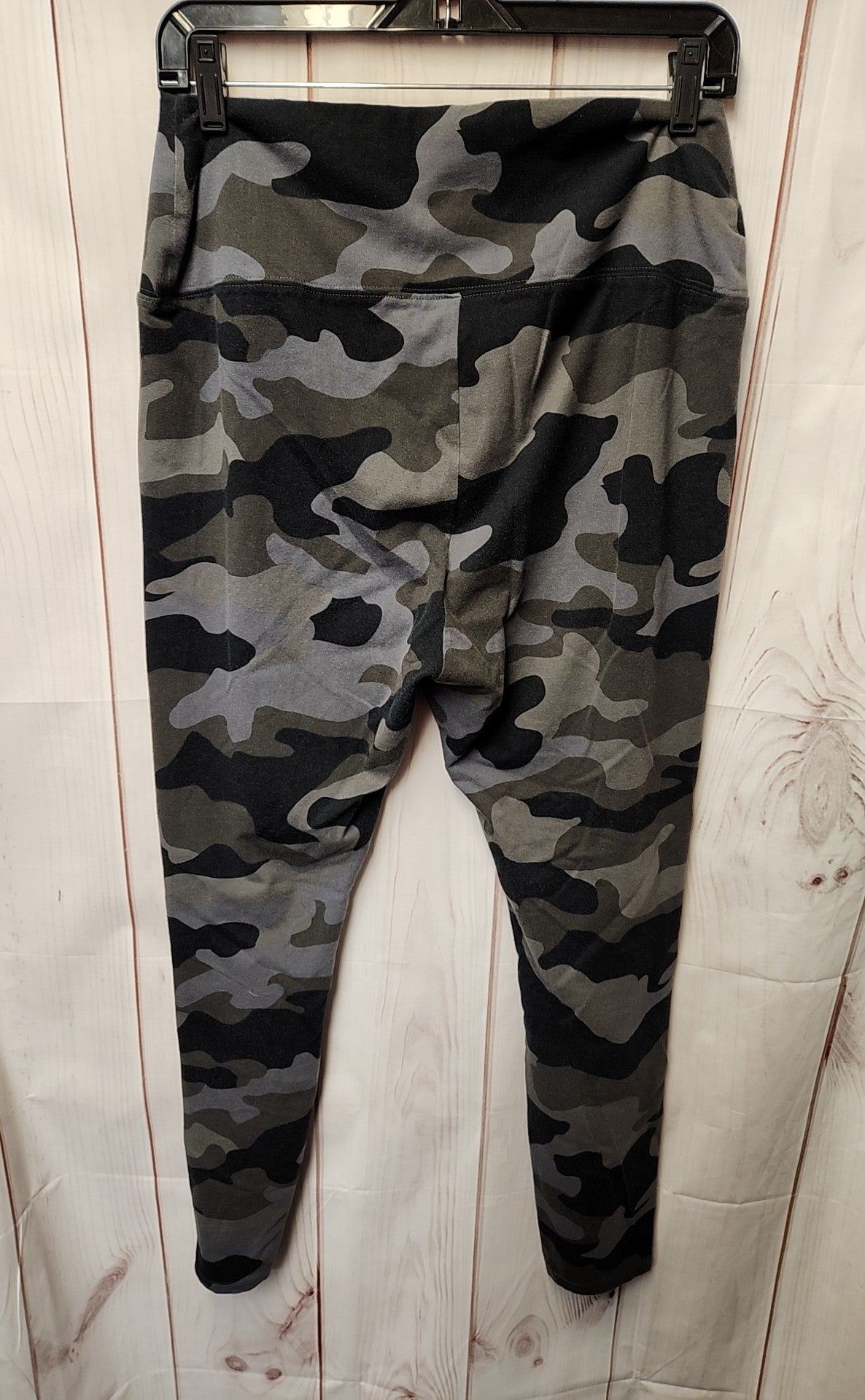 Simply Vera Women's Size XL Gray Camo Leggings