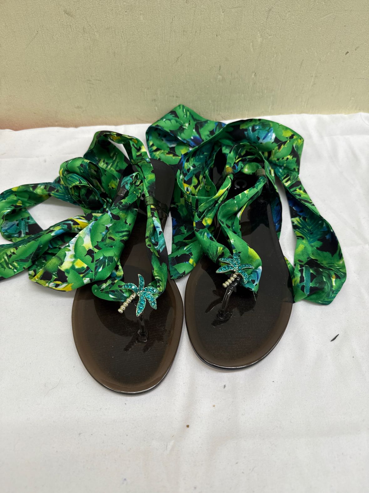 INC Women's Size 7 Green Sandals