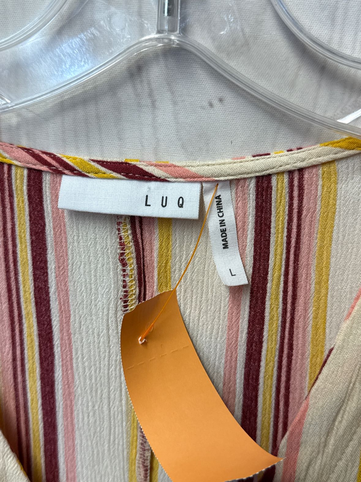 LUQ Women's Size L Yellow Short Sleeve Top