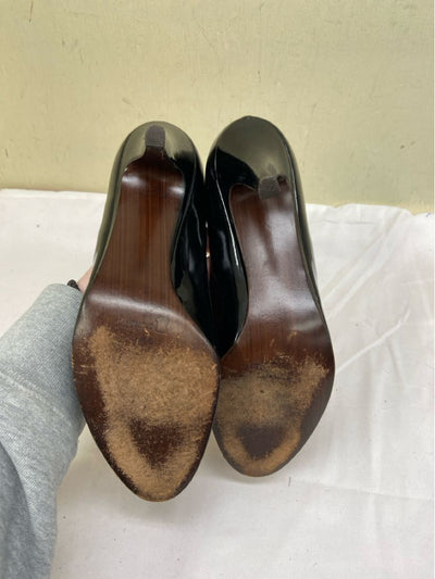 Amalfi Women's Size 9-1/2 Black Pumps
