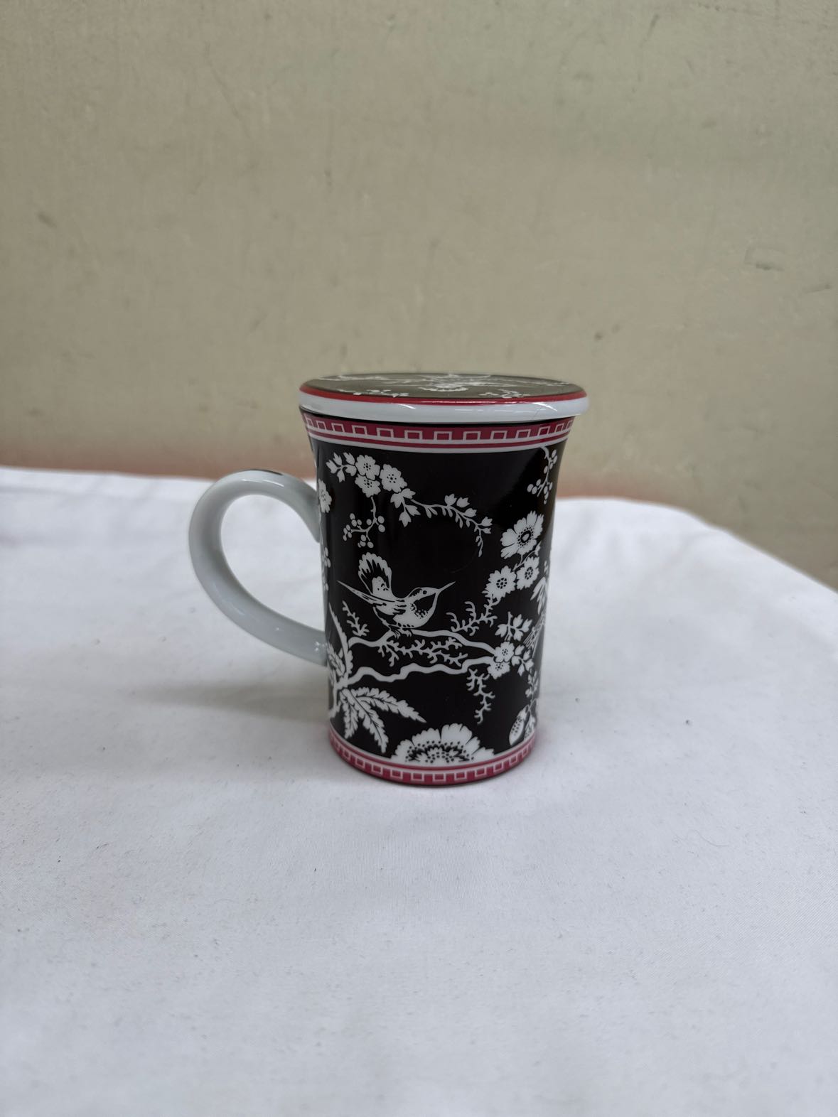 Vera Bradley Mug w/ Lid