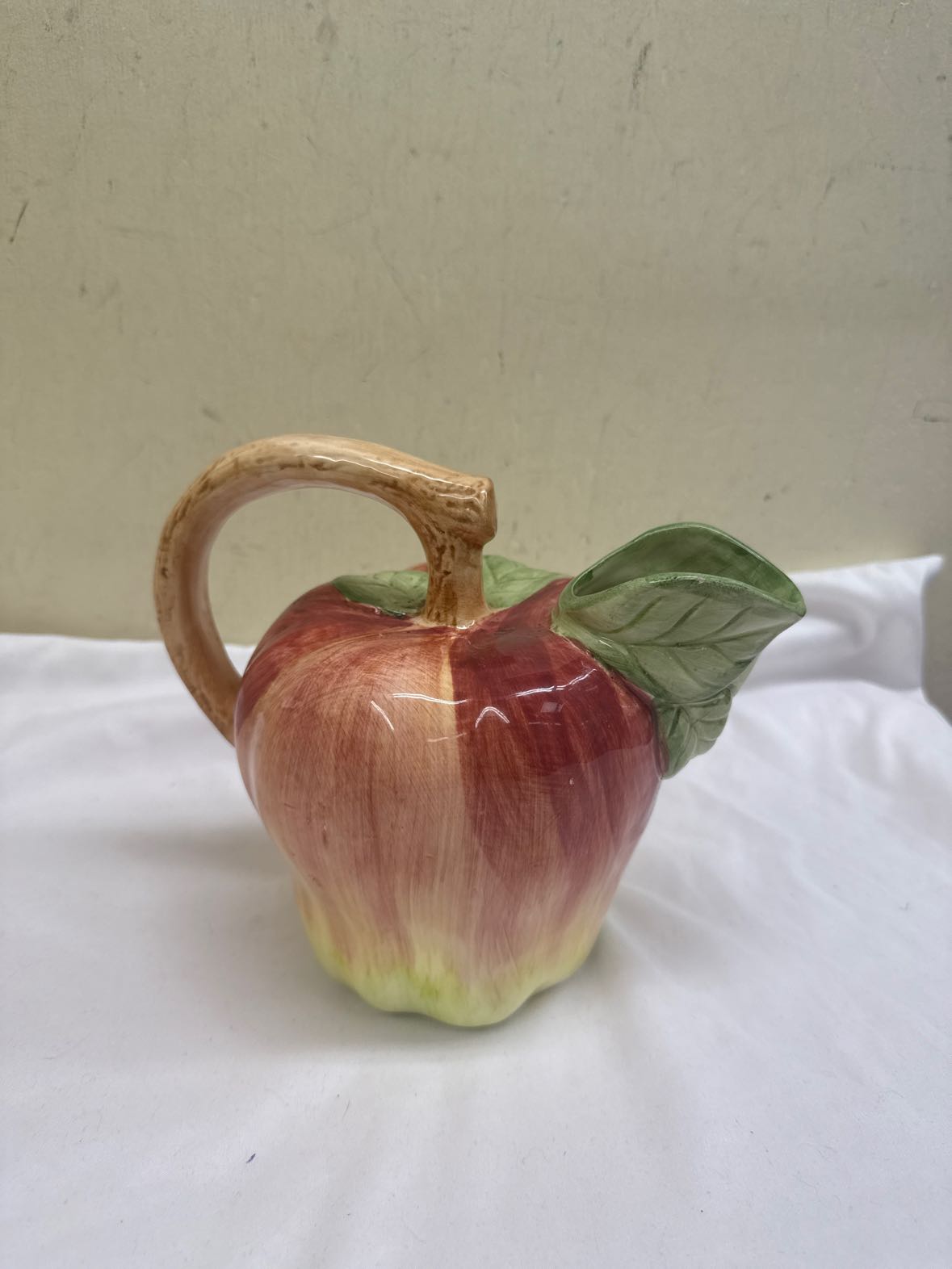 Apple Pitcher