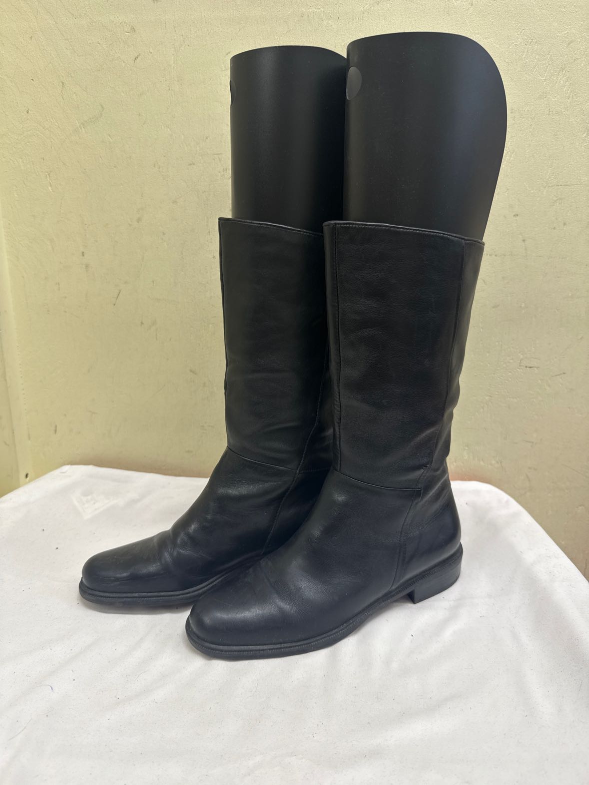 Naturalizer Women's Size 6 Black Boots Shoes